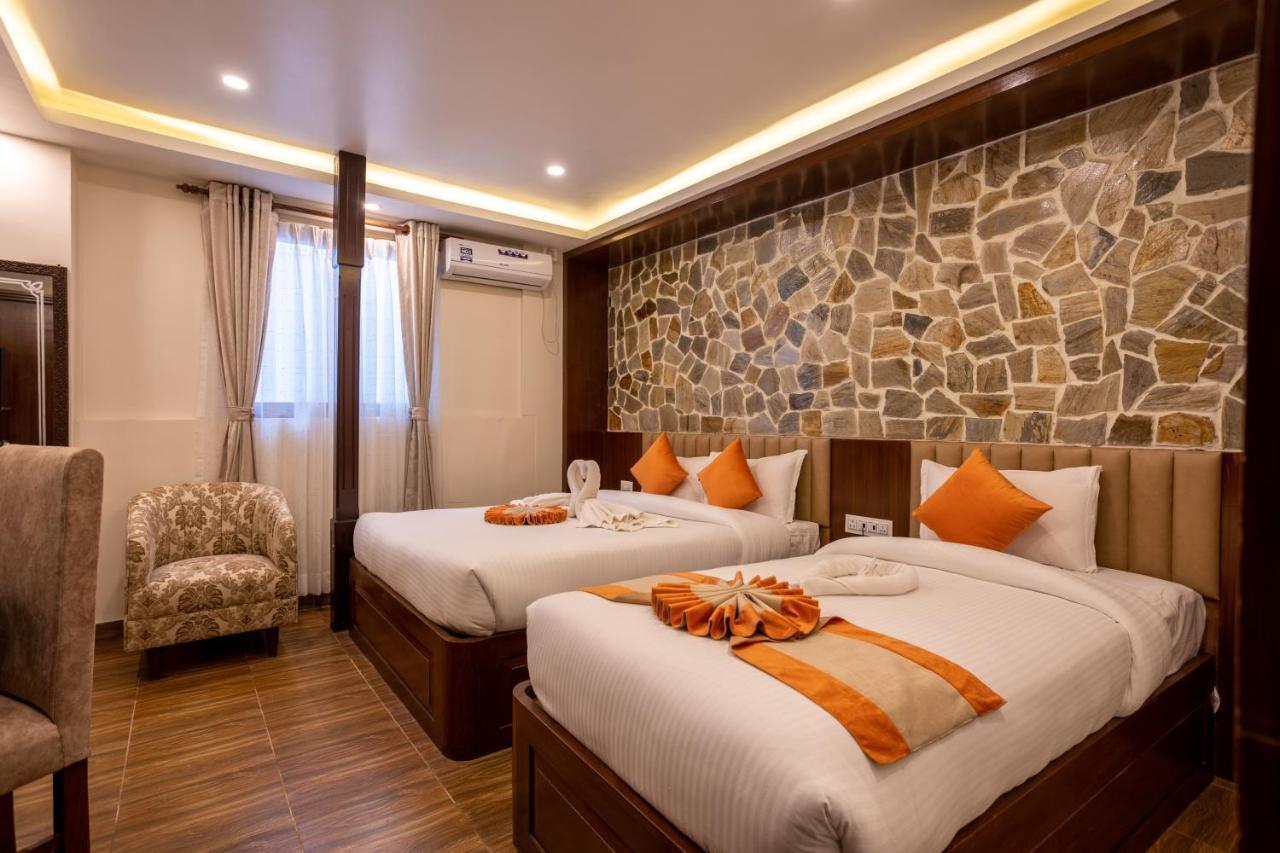 Airport Himalaya Boutique Hotel Katmandú Exterior foto